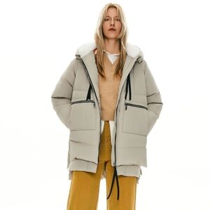 Orolay Beige Hooded Waterproof Windproof Tickened Down Jacket